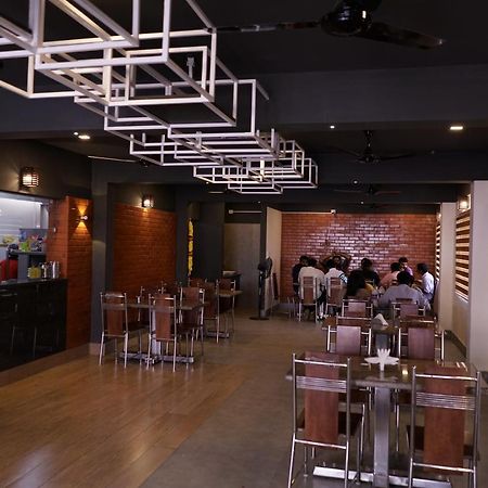 Hotel Nachas Coimbatore Bagian luar foto