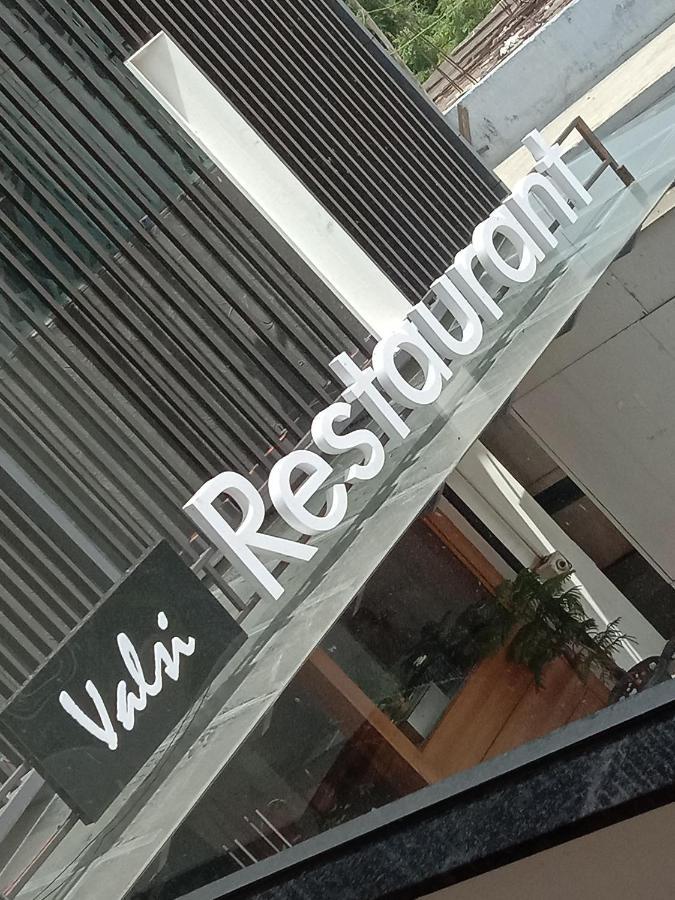 Hotel Nachas Coimbatore Bagian luar foto