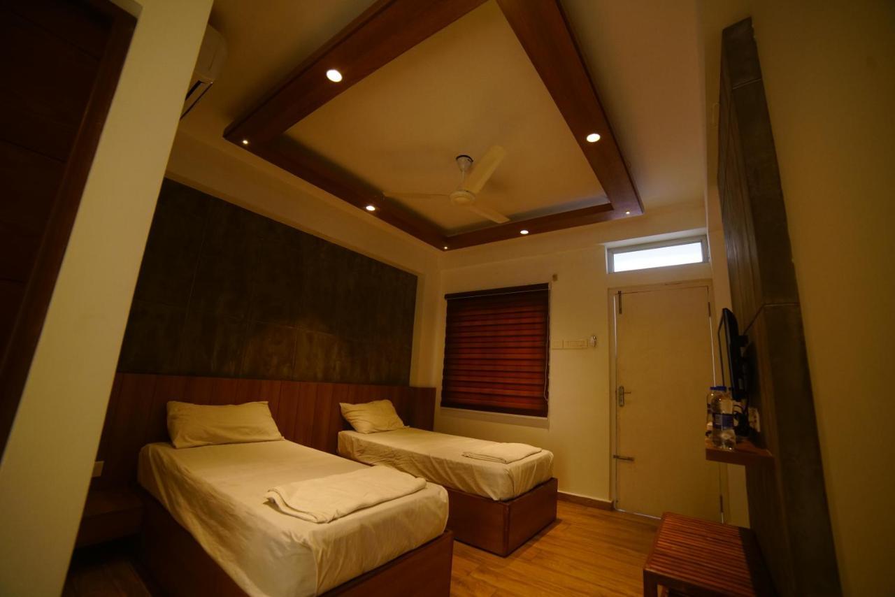 Hotel Nachas Coimbatore Bagian luar foto