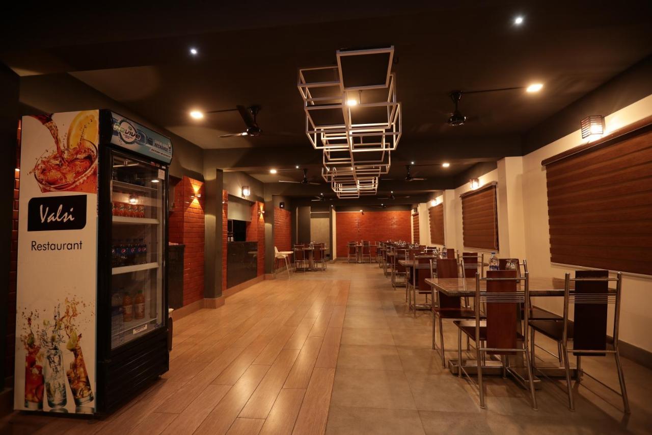 Hotel Nachas Coimbatore Bagian luar foto